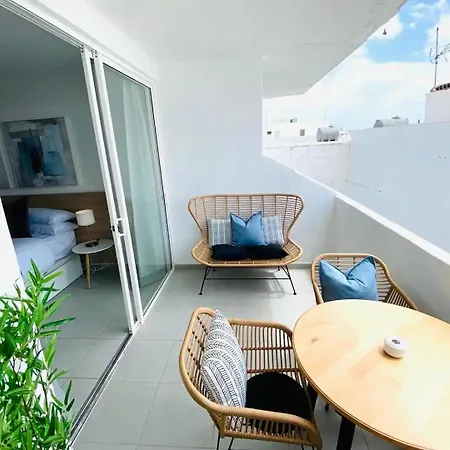 Stunning Studio شقة *